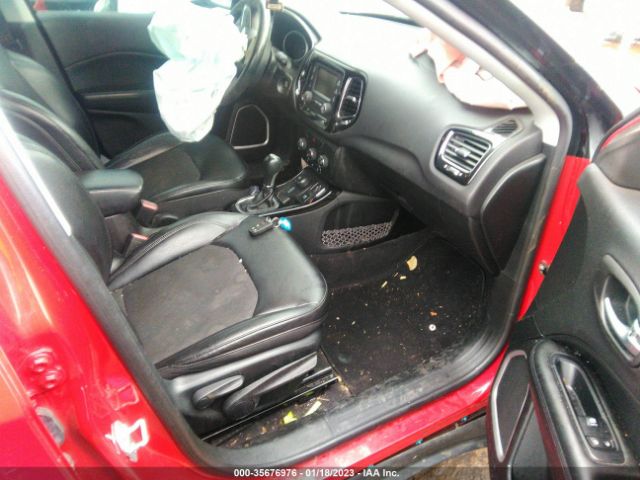 3C4NJDBB2JT324077 Jeep Compass