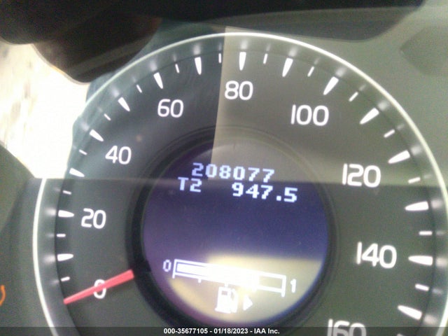 YV4BZ982281011268 Volvo XC70