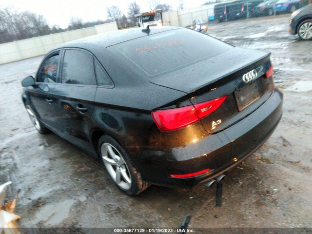 2015 Audi A3, VIN: WAUACGFF8F1011747