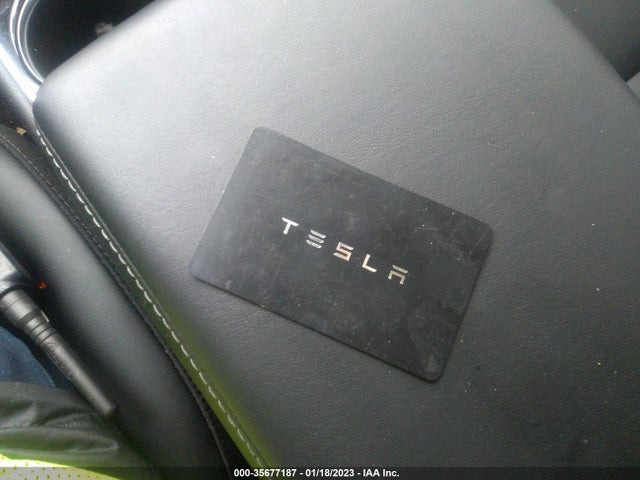 2021 Tesla Model Y, VIN: 5YJYGDEDXMF115830