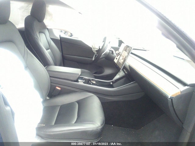 2021 Tesla Model Y, VIN: 5YJYGDEDXMF115830