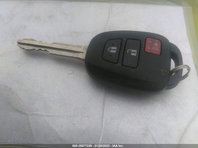 2016 Toyota Prius, VIN: JTDKDTB32G1123891