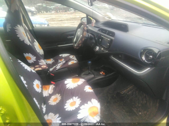 2016 Toyota Prius, VIN: JTDKDTB32G1123891