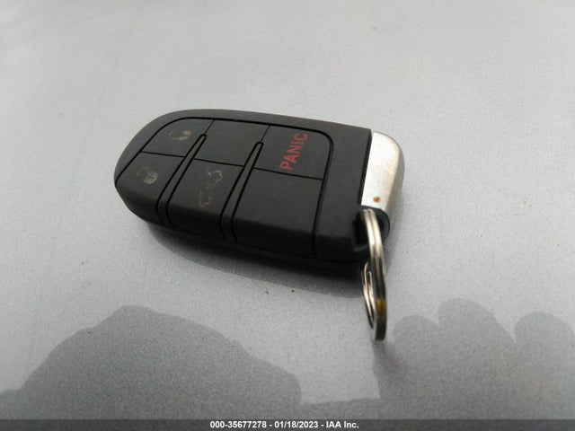 1C3CCCAB3FN656229 Chrysler 200 Limited