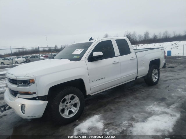 Chevrolet Silverado 1500 2018 1GCVKREC7JZ133181 Image 2