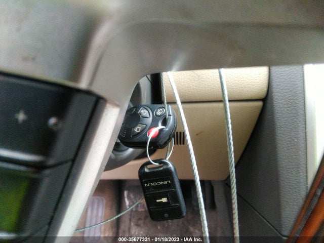 Lincoln MKX 2010 2LMDJ8JC0ABJ19964 Image 3