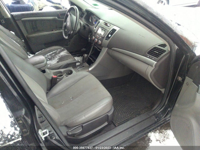 2009 HYUNDAI SONATA SE VIN: 5NPEU46F69H447624