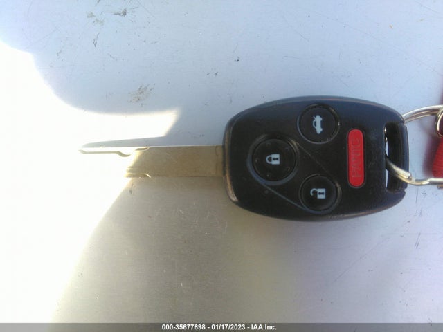 2013 HONDA CIVIC SDN EX VIN: 2HGFB2F84DH556618