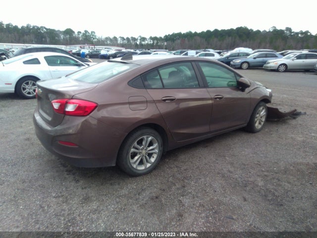 2019 Chevrolet Cruze, VIN: 1G1BC5SM2K7107910