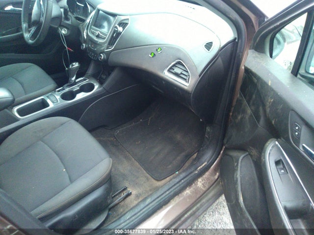 2019 Chevrolet Cruze, VIN: 1G1BC5SM2K7107910