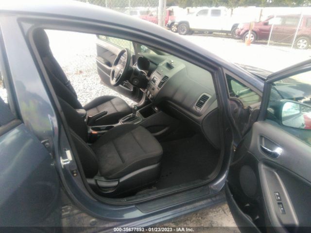 KNAFK4A62G5598536 KIA FORTE LX
