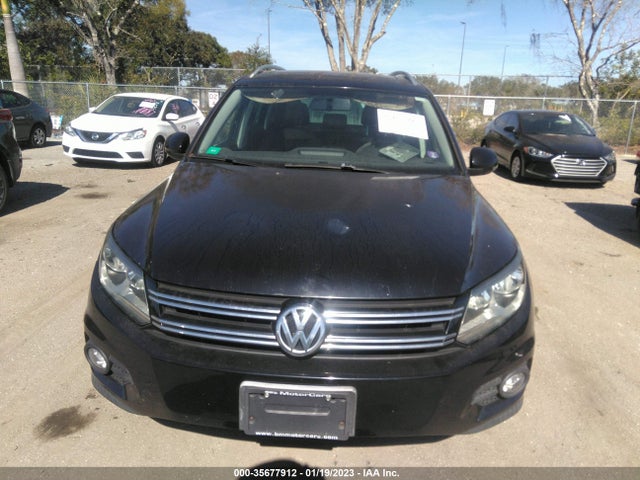 2013 VOLKSWAGEN TIGUAN SE W/SUNROOF & NAV VIN: WVGBV3AX2DW567770