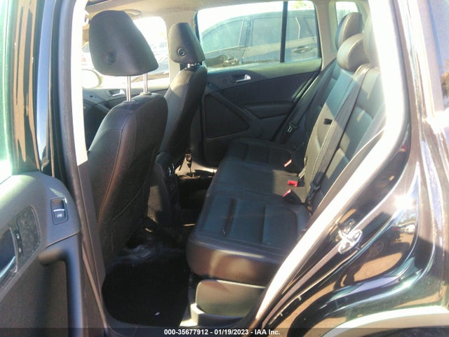2013 VOLKSWAGEN TIGUAN SE W/SUNROOF & NAV VIN: WVGBV3AX2DW567770