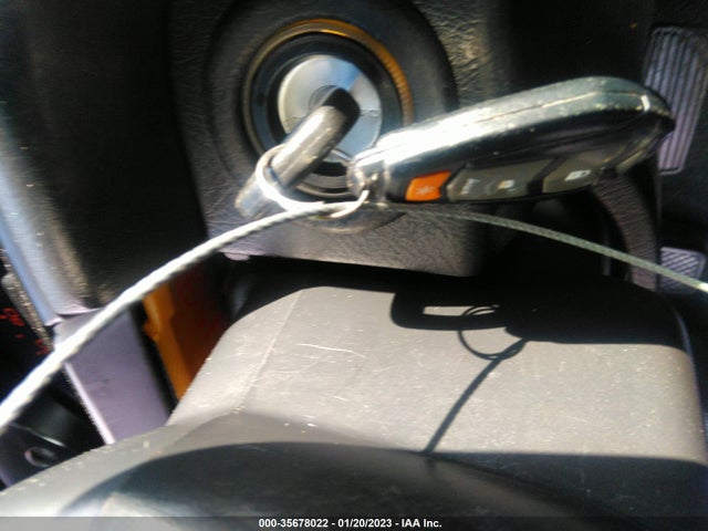 Acura RL 2002 JH4KA96662C008965 Image 3
