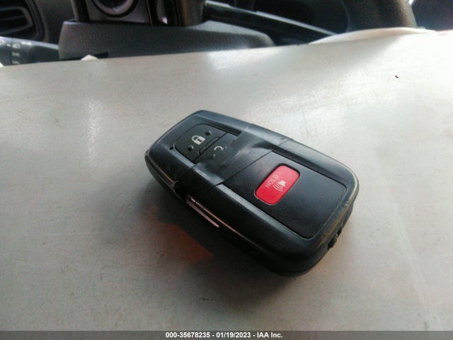 2020 Toyota Prius, VIN: JTDKARFU1L3107842