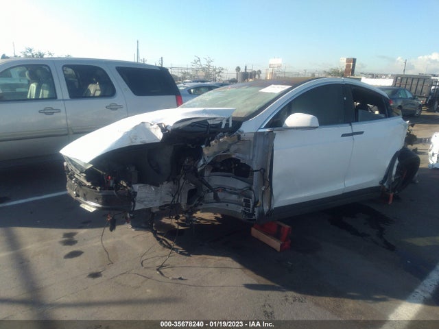 Tesla Model X 75d/100d/p100d 2018 5YJXCBE41JF115402 Image 2