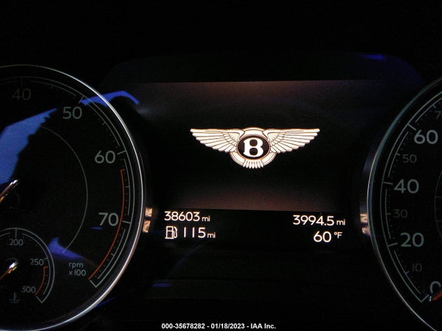 2017 Bentley Bentayga, VIN: SJAAC2ZV9HC013749