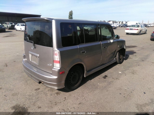 2006 SCION XB VIN: JTLKT324464069958