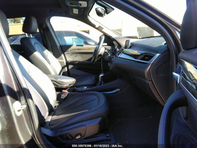 2016 BMW X1, VIN: WBXHT3C38GP887448