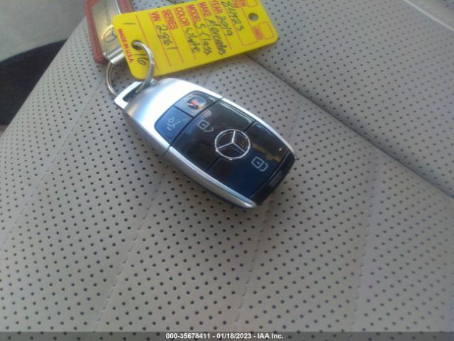 WDDUG8GBXKA432861 Mercedes-Benz S-class S 560