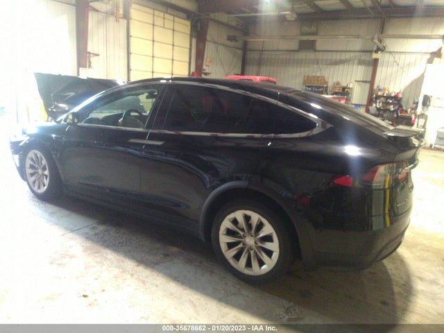 2017 Tesla Model X, VIN: 5YJXCBE20HF034349