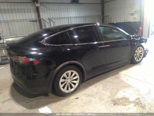 2017 Tesla Model X, VIN: 5YJXCBE20HF034349