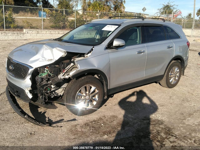 KIA SORENTO LX 2017 5XYPG4A33HG264362 Image 2