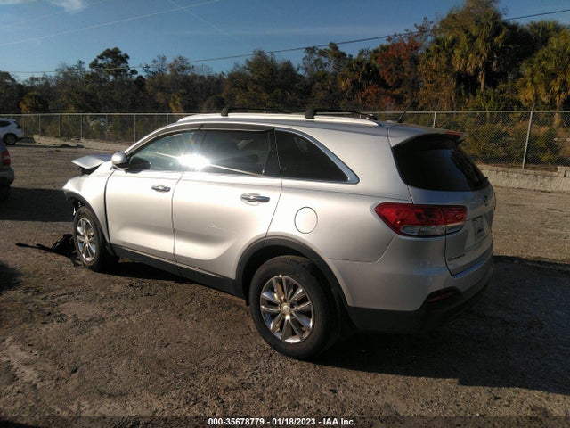 KIA SORENTO LX 2017 5XYPG4A33HG264362 Image 4
