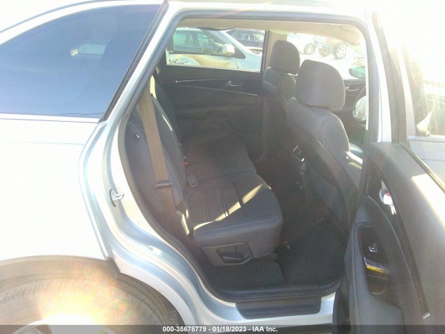 KIA SORENTO LX 2017 5XYPG4A33HG264362 Image 9