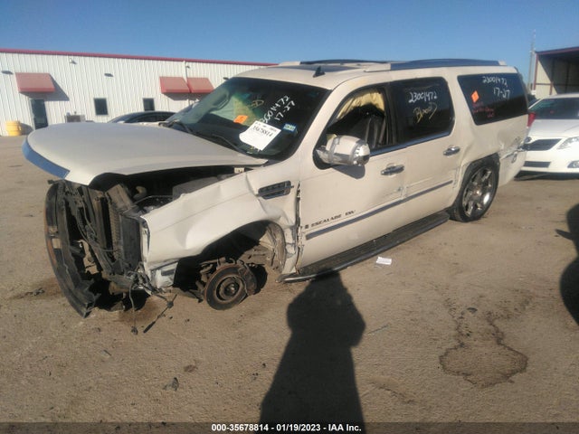 Cadillac ESCALADE ESV 2007 1GYFK668X7R429053 Image 2