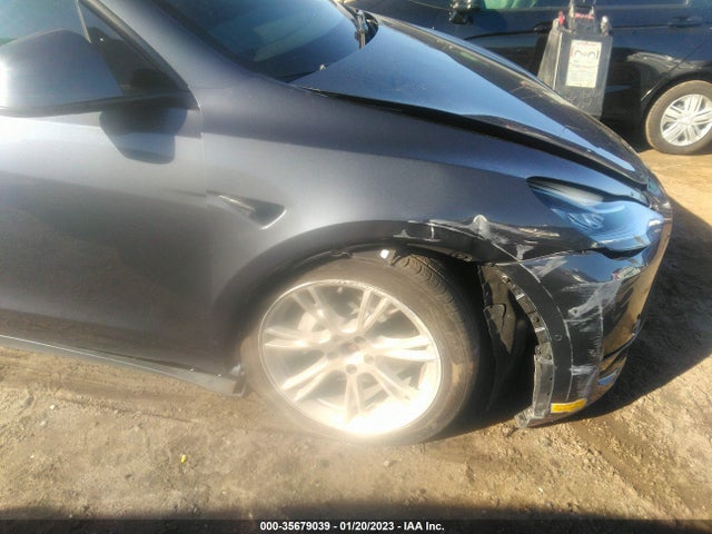 Tesla Model Y Long Range 2022 7SAYGDEEXNF331352 Image 6