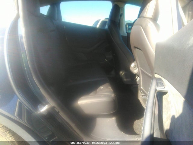 Tesla Model Y Long Range 2022 7SAYGDEEXNF331352 Image 8