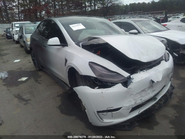 2021 Tesla Model Y, VIN: 5YJYGDEE2MF244539