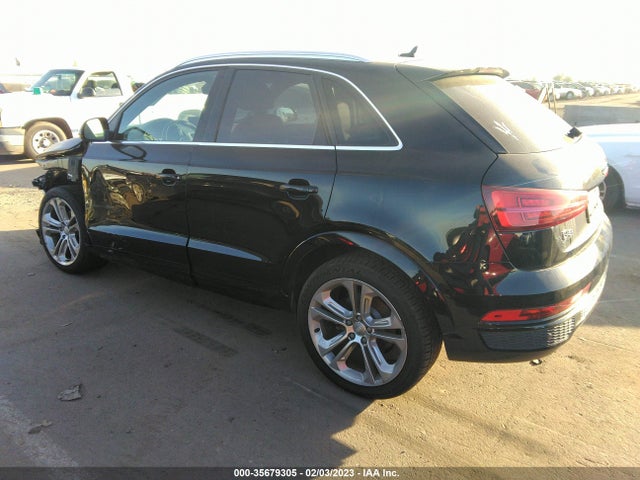 WA1GCCFS0HR004521 Audi Q3 Prestige