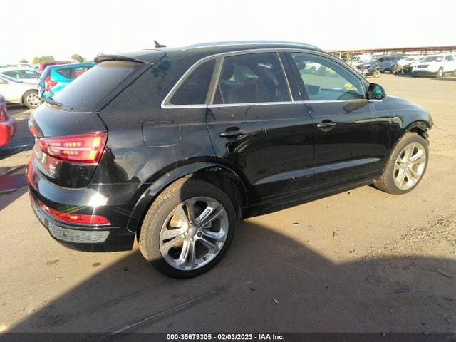 WA1GCCFS0HR004521 Audi Q3 Prestige