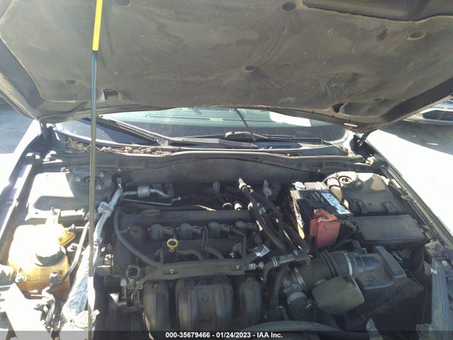 2011 FORD FUSION S VIN: 3FAHP0GA8BR272172