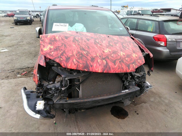2015 Chrysler Town & Country, VIN: 2C4RC1GG4FR563462