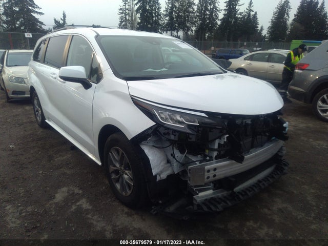 2022 Toyota Sienna, VIN: 5TDKRKEC2NS113224
