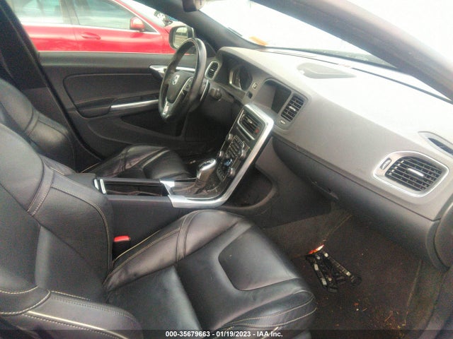 Volvo S60 T6 R-design Platinum 2015 YV1902TH3F1304733 Image 5