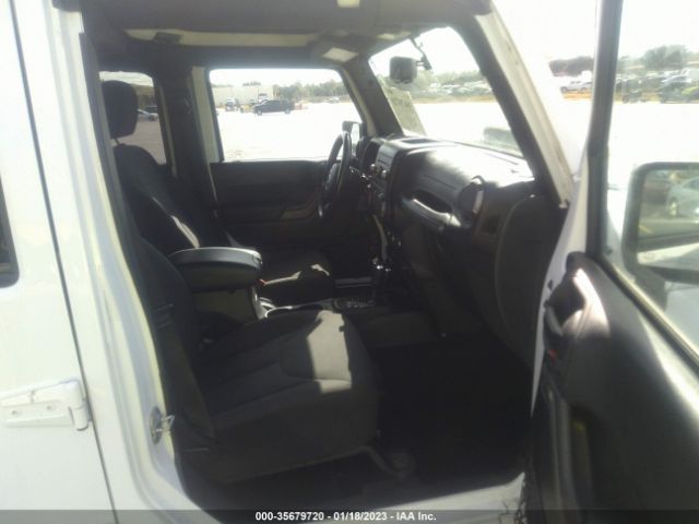 1C4BJWDG3JL889327 Jeep Wrangler Jk Unlimited Sport S