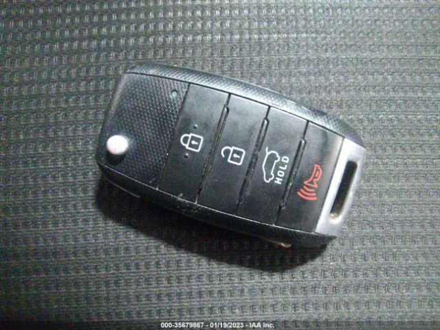 5XYKT3A68FG629335 KIA SORENTO LX