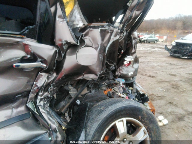 GMC ACADIA SL 2011 1GKKRNED3BJ196833 Image 7