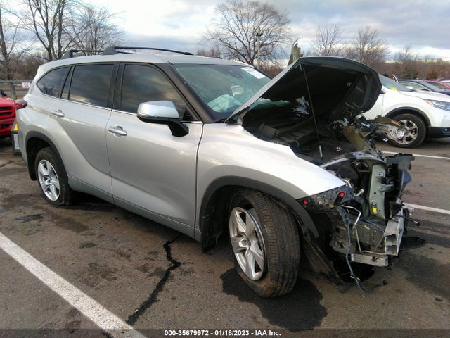 2022 Toyota Highlander, VIN: 5TDBZRBH8NS205947