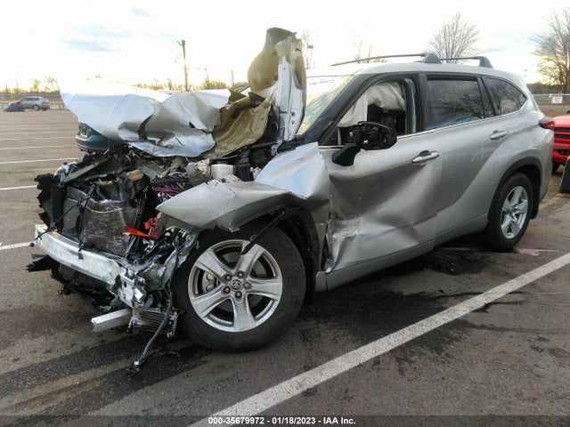 2022 Toyota Highlander, VIN: 5TDBZRBH8NS205947