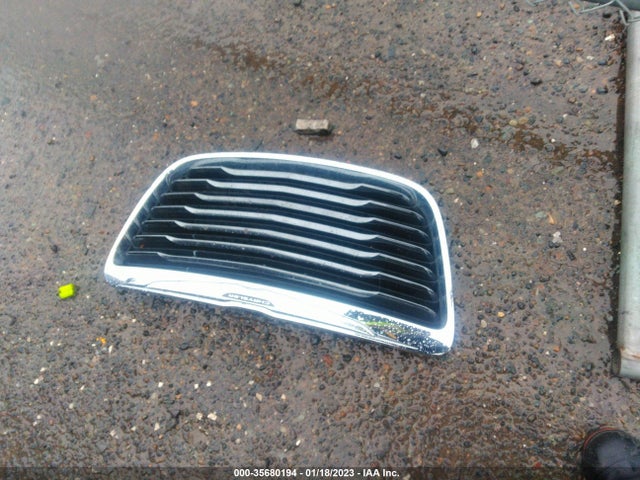 Chrysler 300 2013 2C3CCABG9DH707821 Image 4