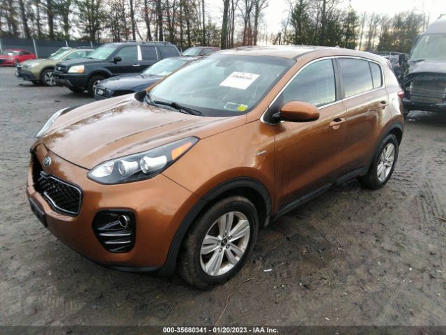 KNDPMCAC8H7040598 KIA Sportage Lx