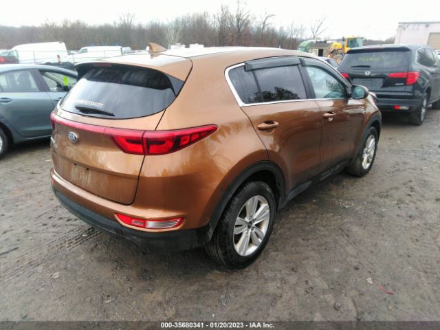 KNDPMCAC8H7040598 KIA Sportage Lx