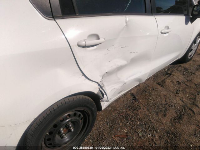 KNADM4A35F6438943 KIA RIO LX