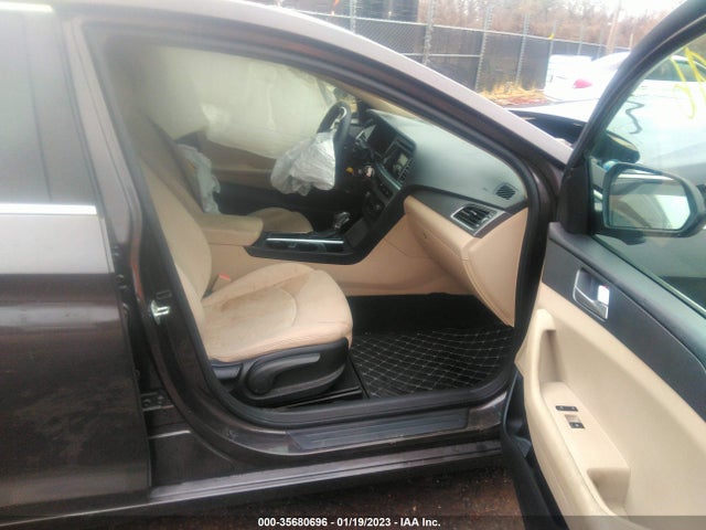 2015 HYUNDAI SONATA 2.4L SE VIN: 5NPE24AF5FH120480
