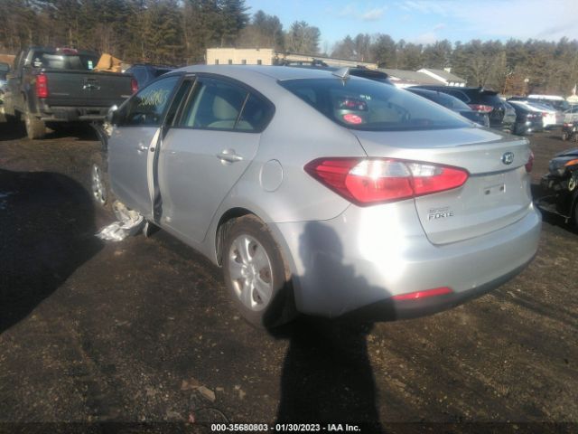 KNAFK4A65F5371145 KIA FORTE LX
